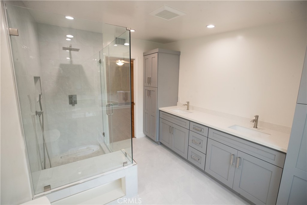 13139 Valleyheart Drive