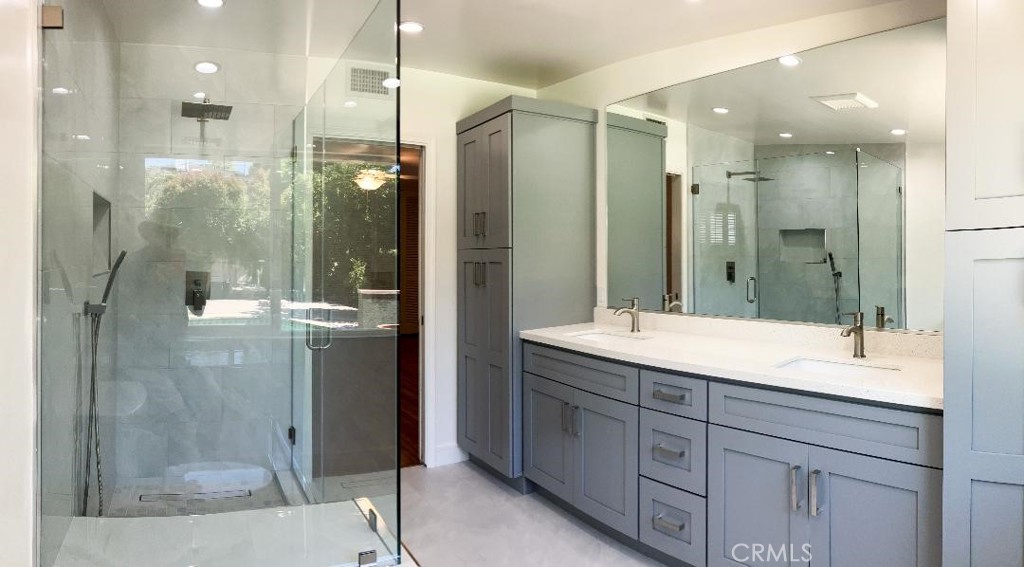 13139 Valleyheart Drive