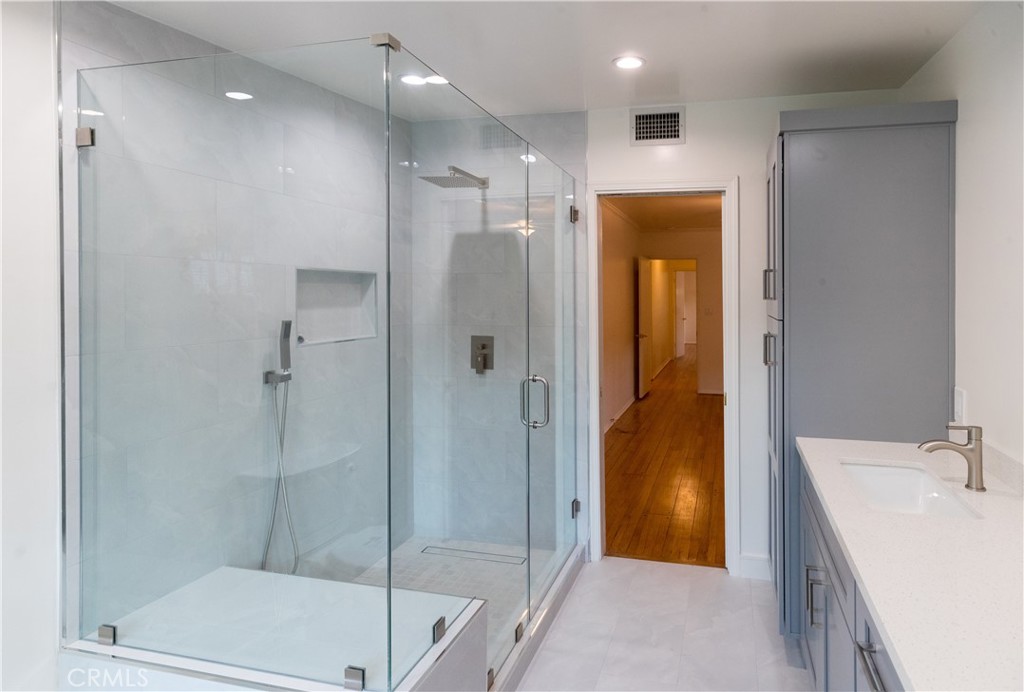 13139 Valleyheart Drive