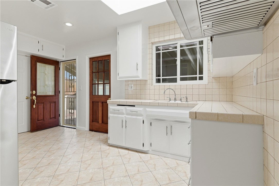 1718 S Mcpherrin