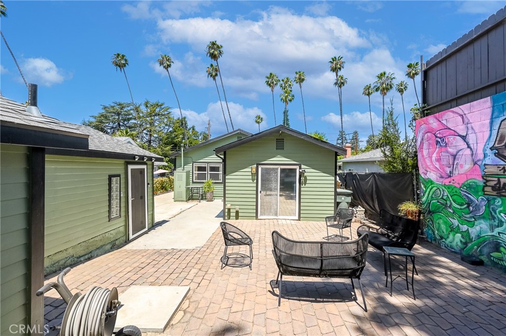 852 Chapman