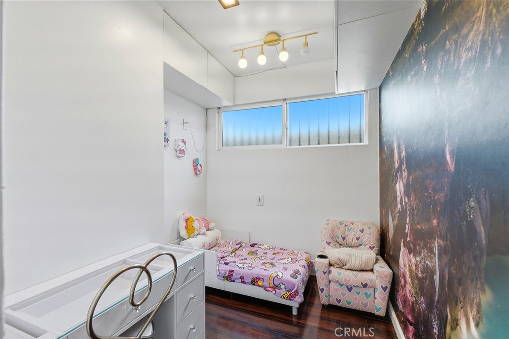 852 Chapman