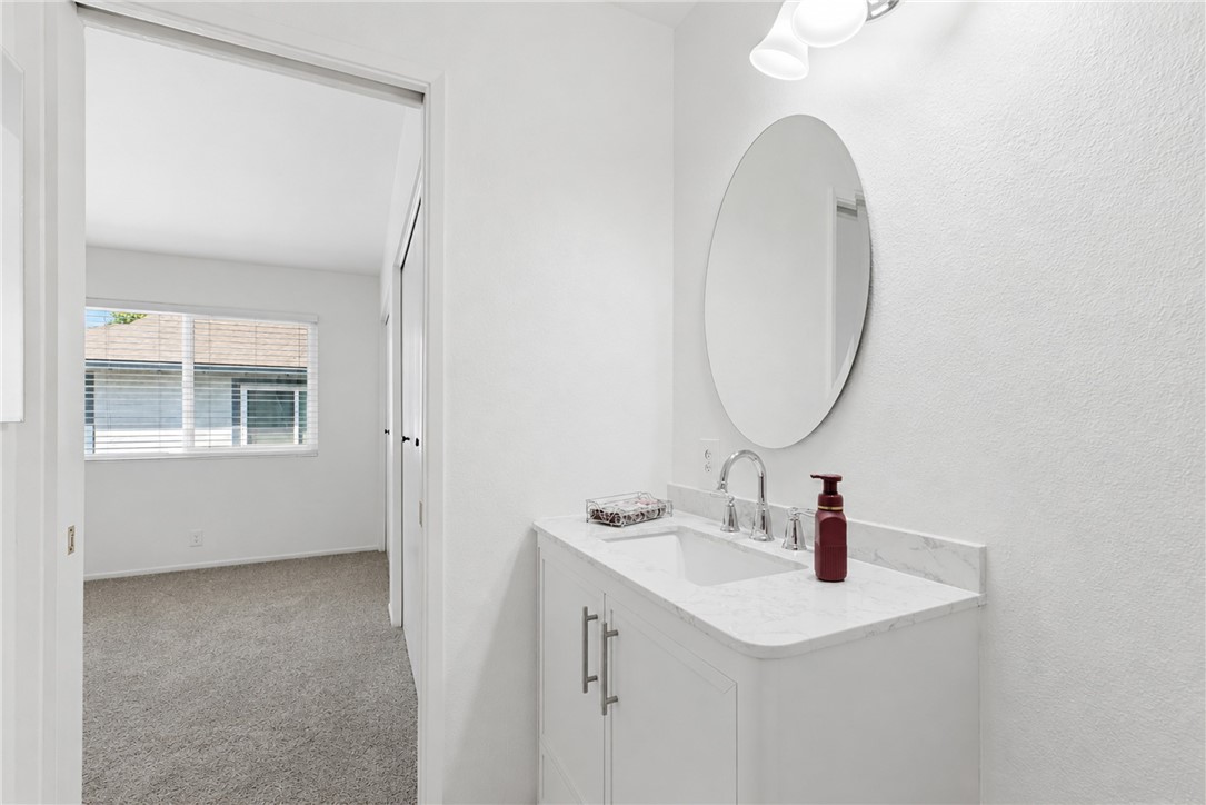 871 W 13th 3