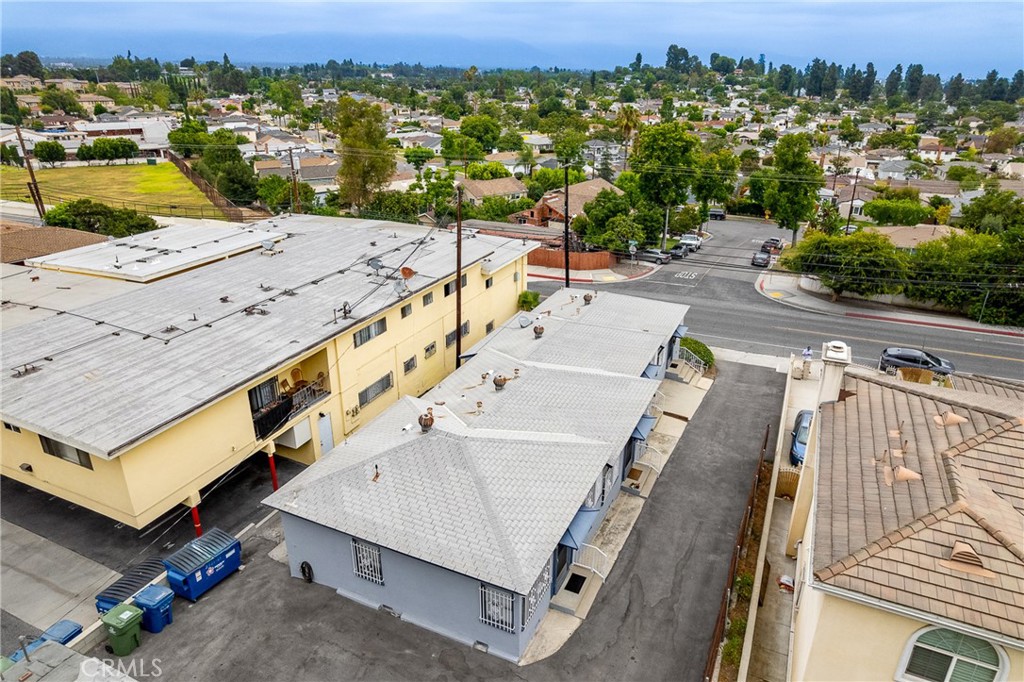 2721 S Fremont