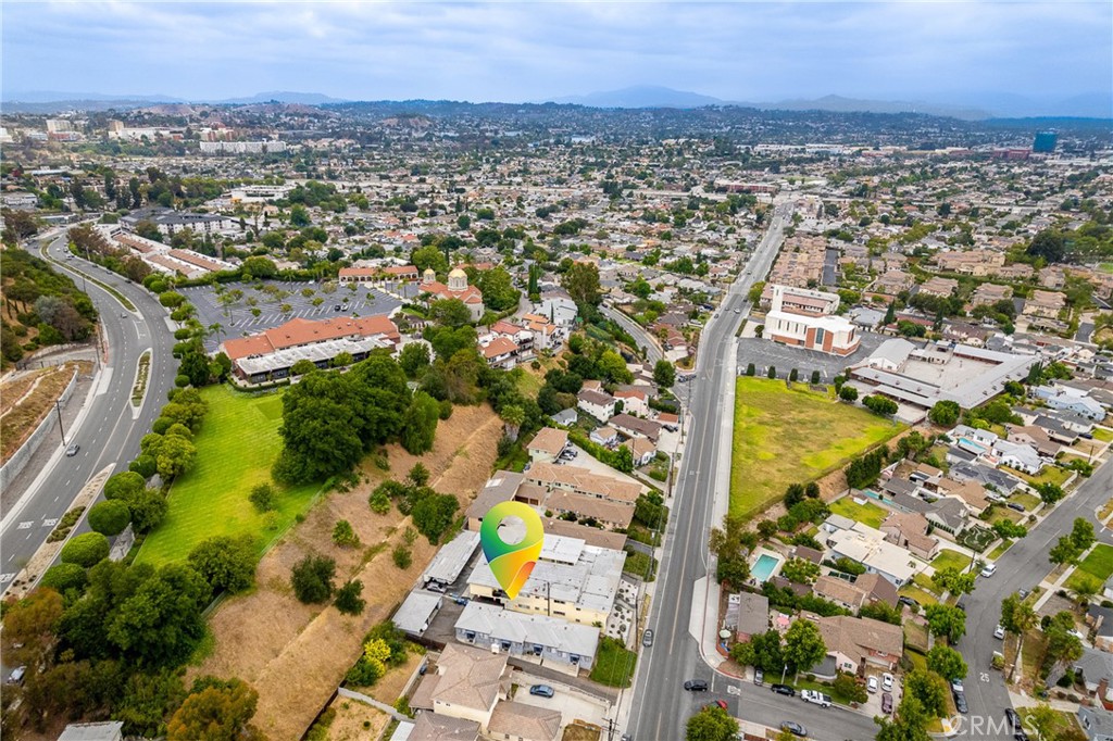 2721 S Fremont