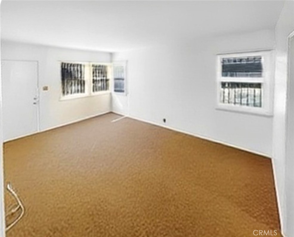 2721 S Fremont