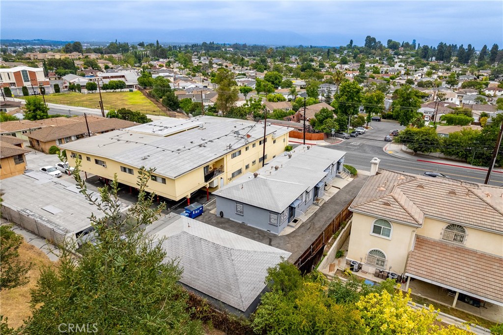 2721 S Fremont