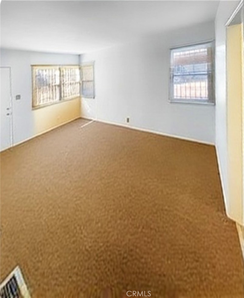 2721 S Fremont