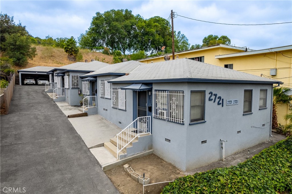 2721 S Fremont