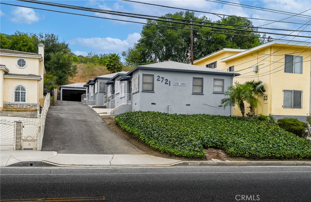 2721 S Fremont