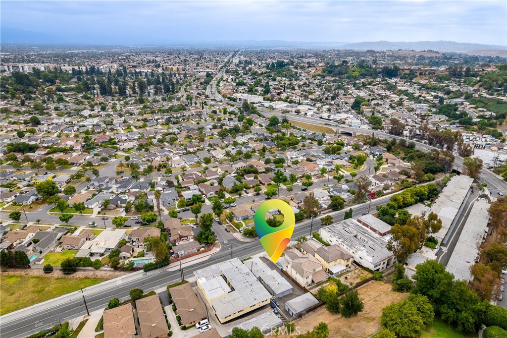 2721 S Fremont