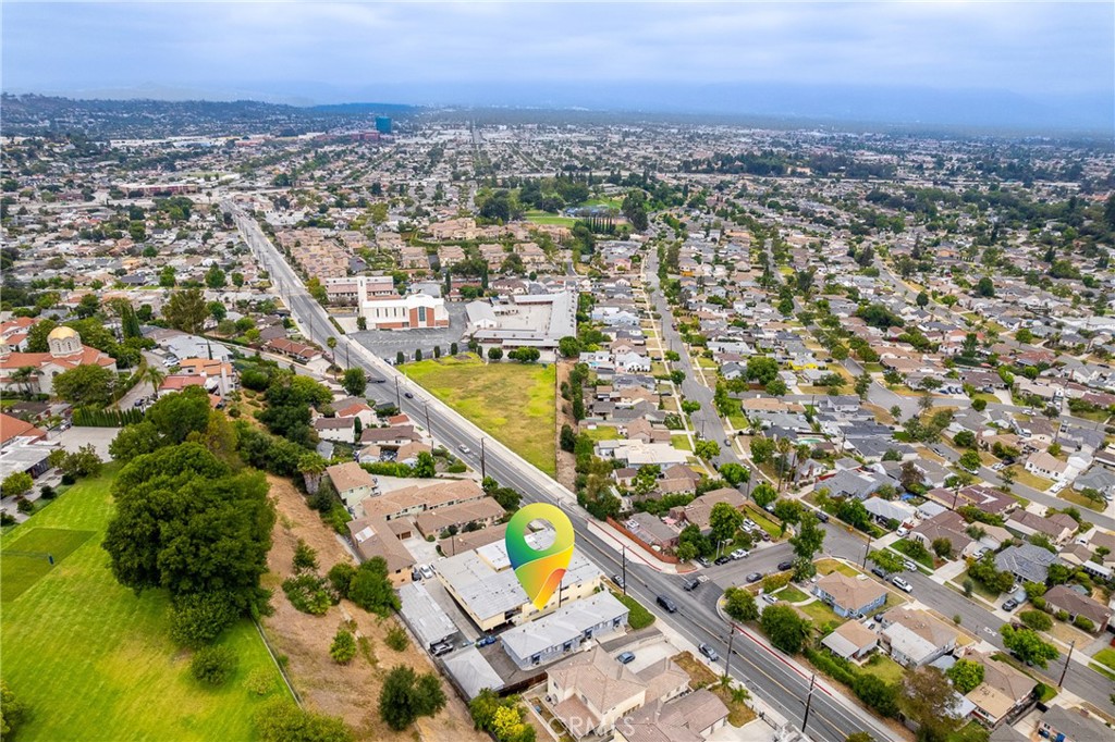 2721 S Fremont