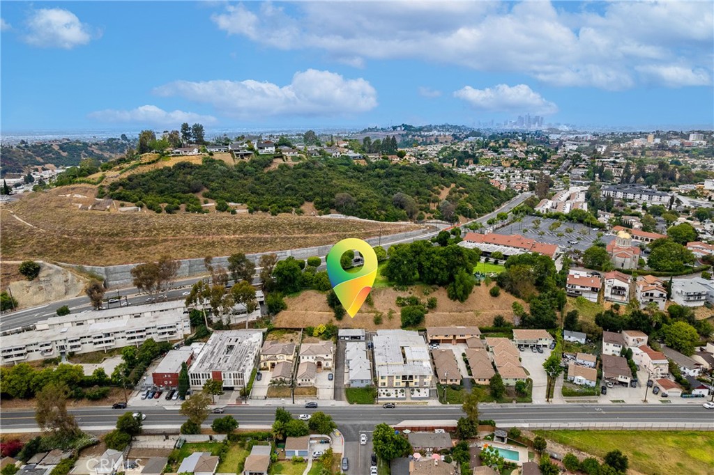 2721 S Fremont