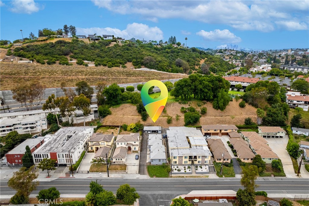 2721 S Fremont