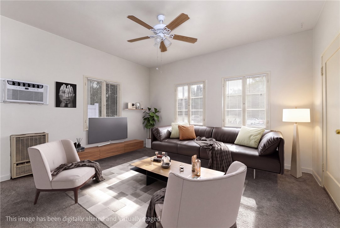 264 E Glenarm