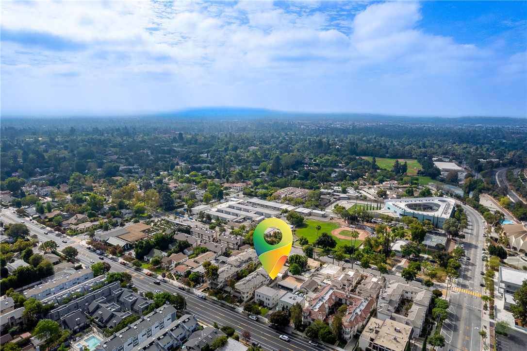 264 E Glenarm