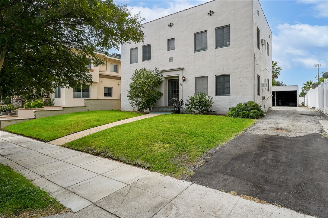 264 E Glenarm