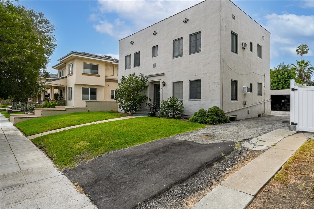 264 E Glenarm