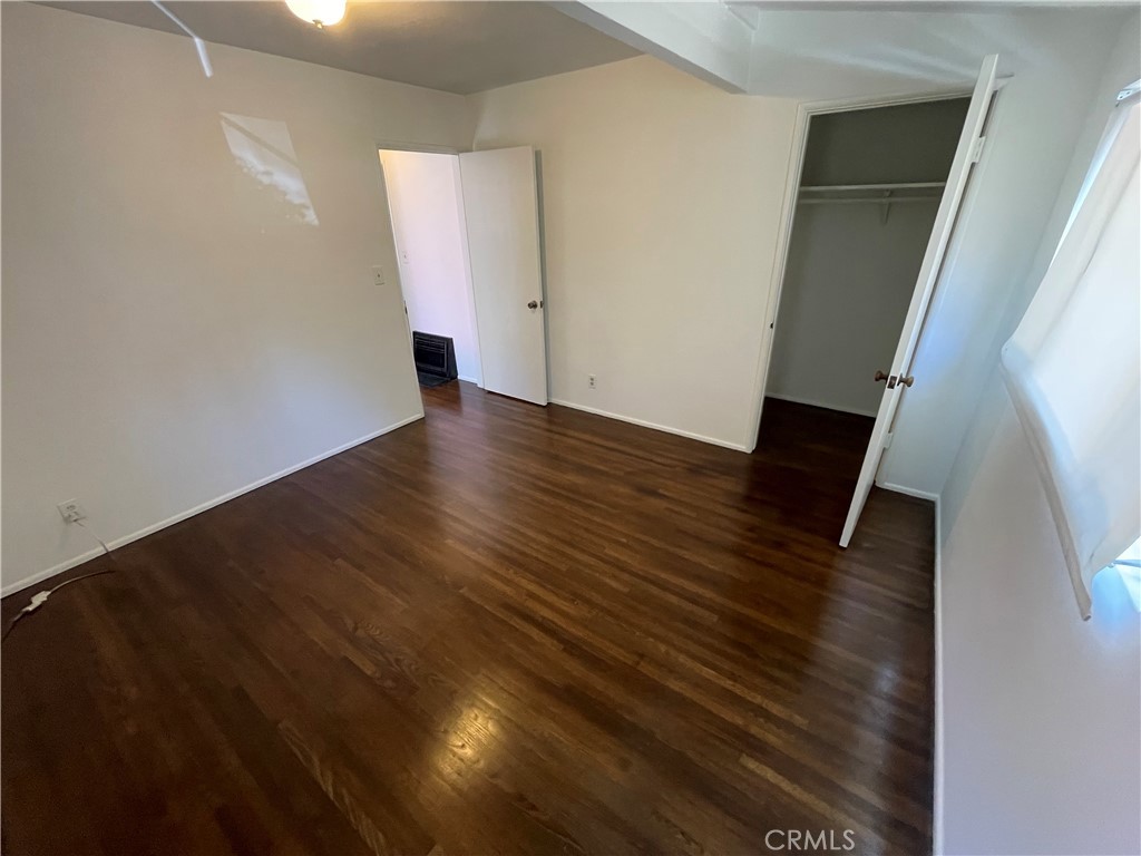 733 W Oceanview Avenue