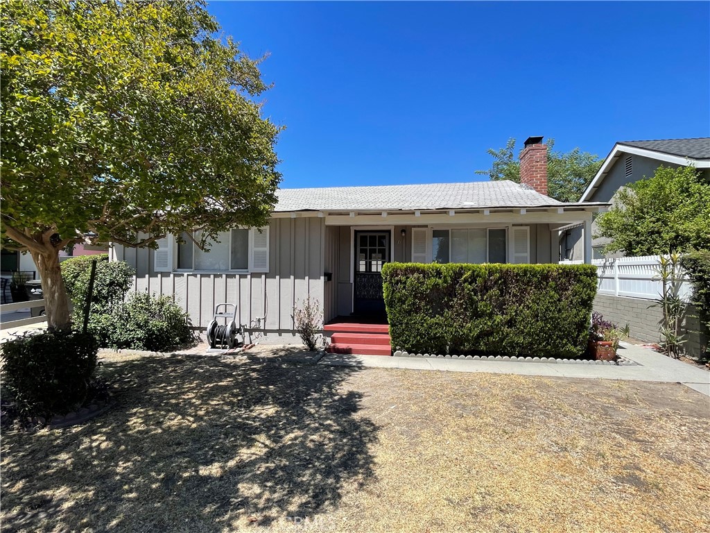 733 W Oceanview Avenue