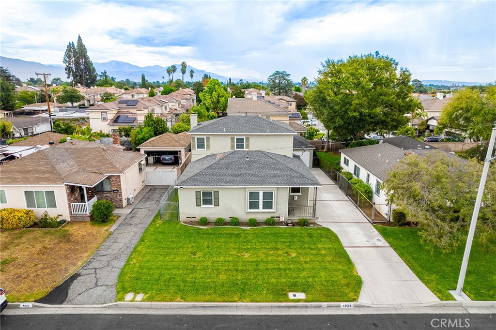 4924 Birchland Place