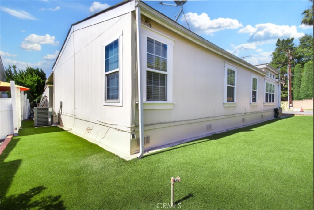 840 E Foothill Boulevard 183