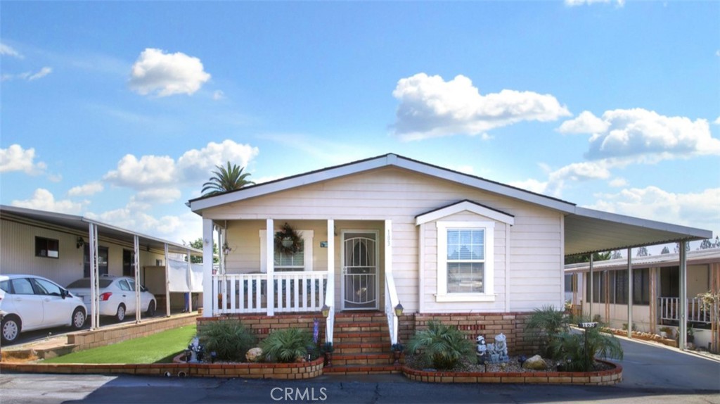 840 E Foothill Boulevard 183