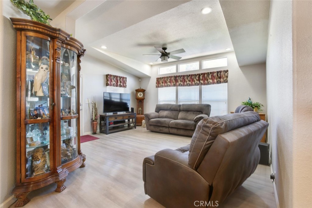 840 E Foothill Boulevard 183