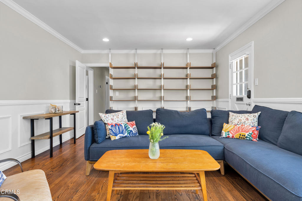 411 Sierra Vista Avenue