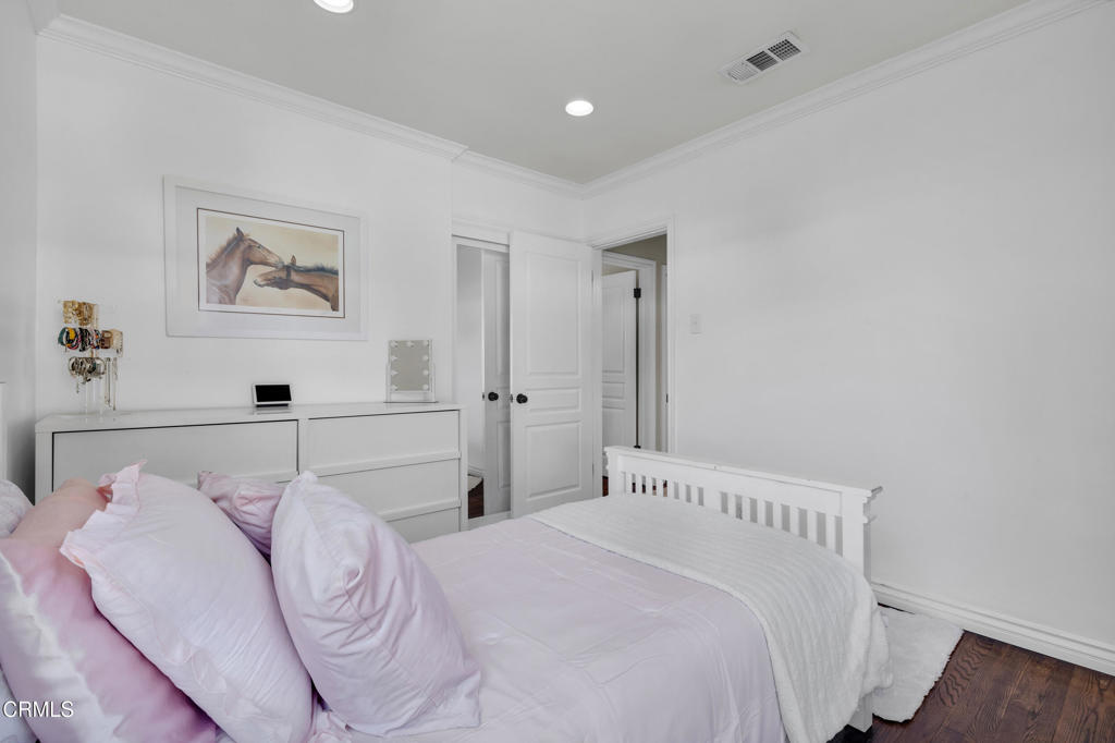 411 Sierra Vista Avenue