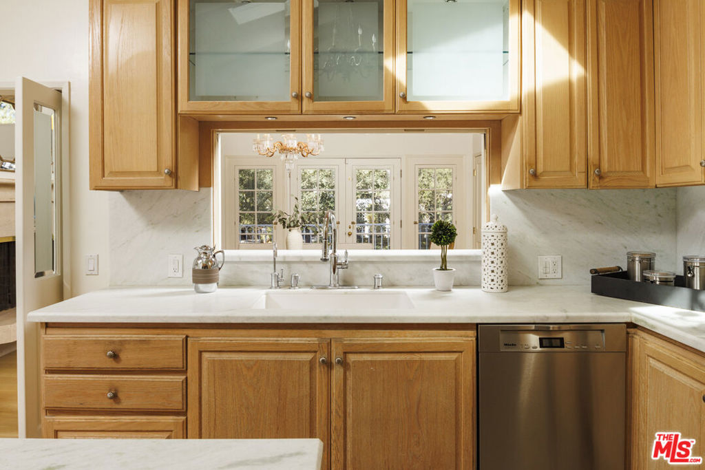 15946 Valley Wood Road