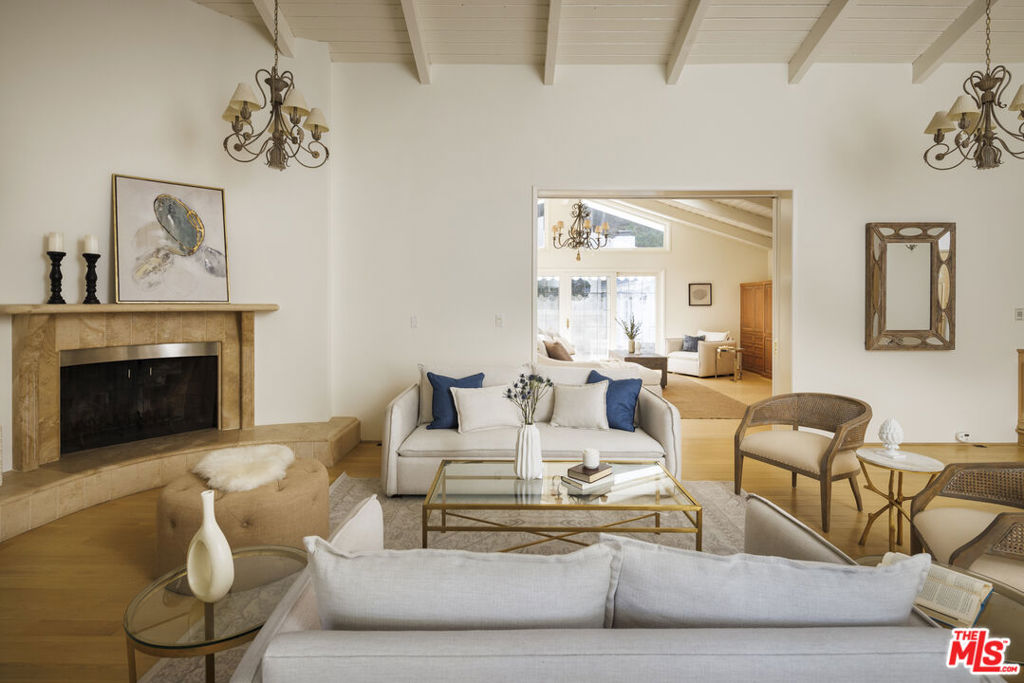 15946 Valley Wood Road