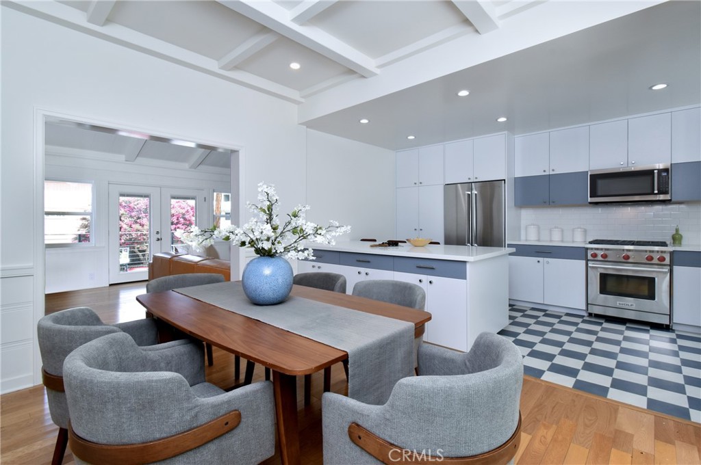 11042 Fruitland Drive