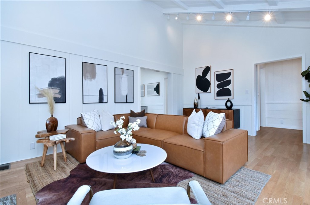 11042 Fruitland Drive