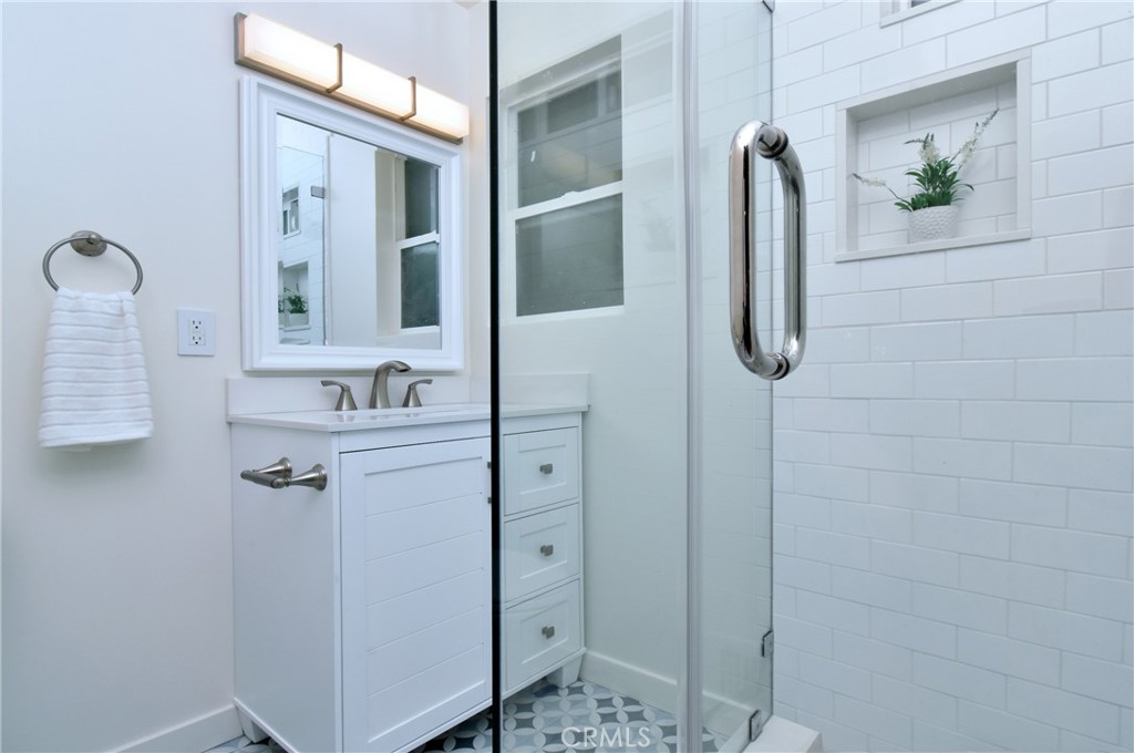 11042 Fruitland Drive