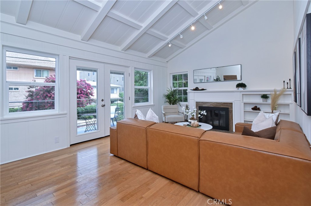 11042 Fruitland Drive