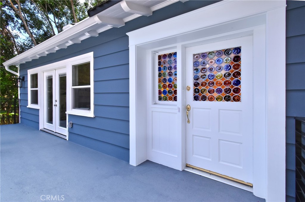 11042 Fruitland Drive