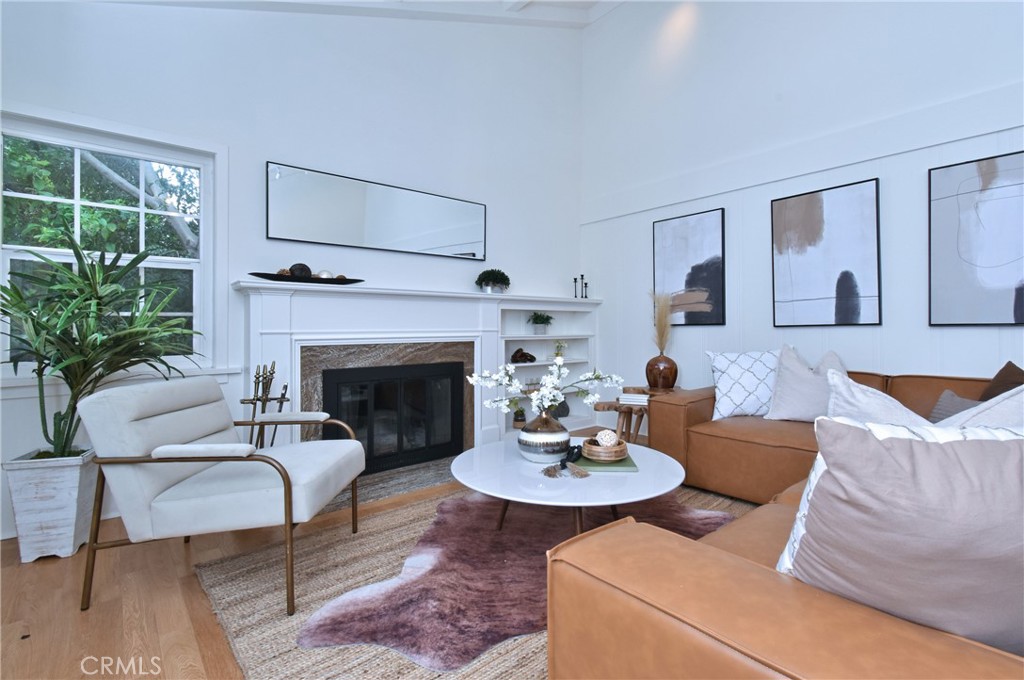 11042 Fruitland Drive