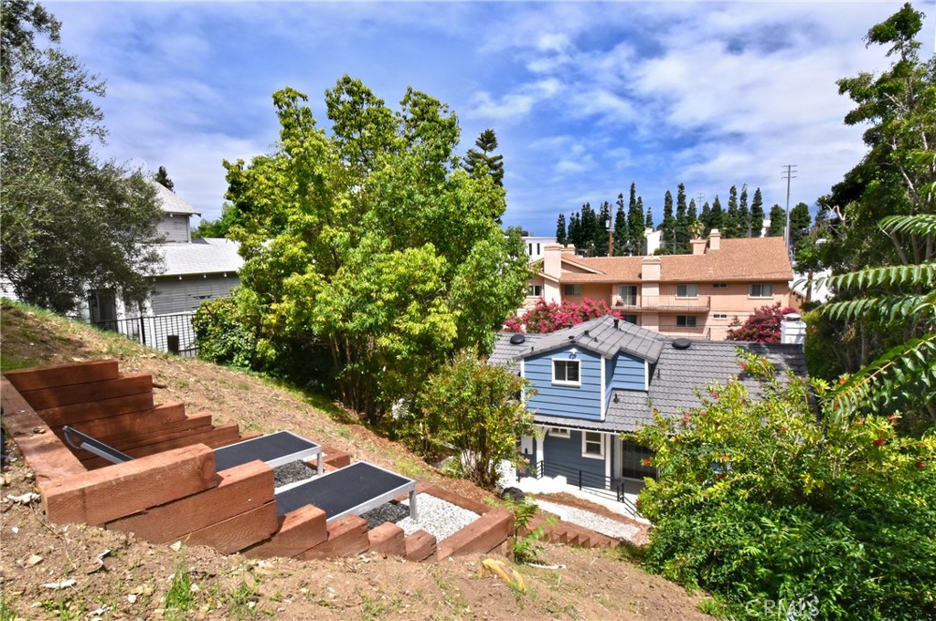 11042 Fruitland Drive