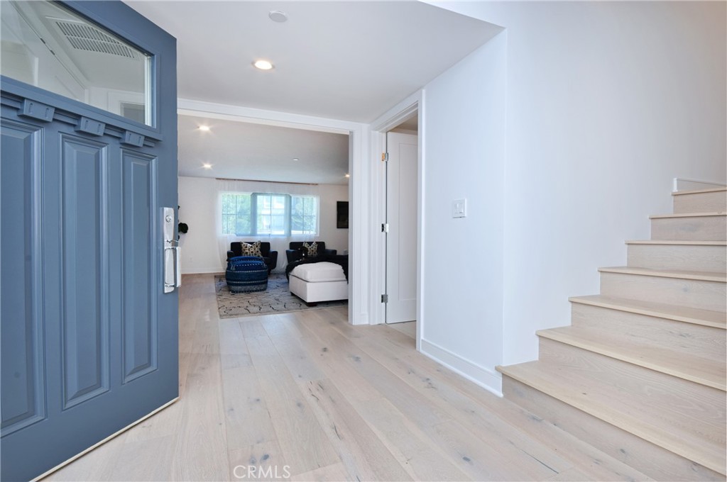 4641 Cahuenga Boulevard