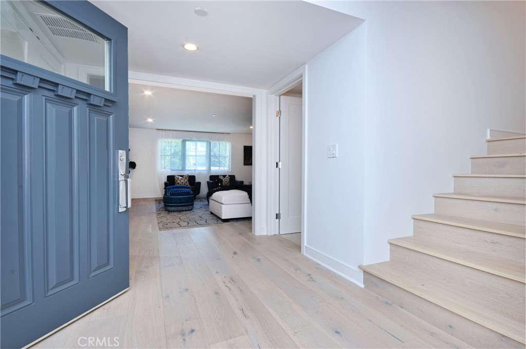 4641 Cahuenga Boulevard