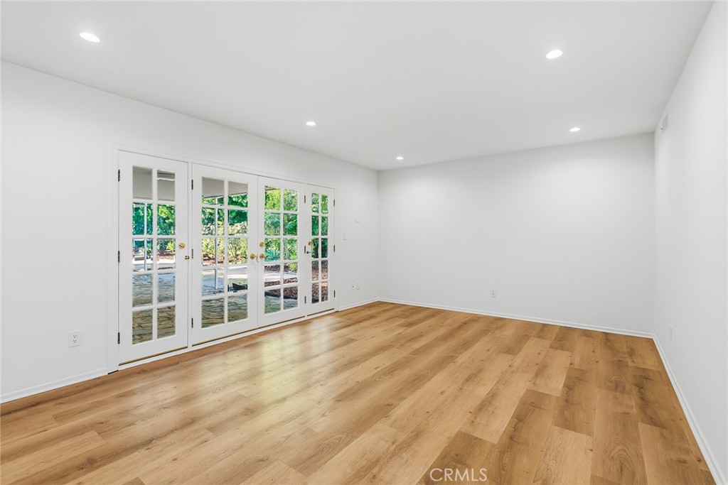 11400 Dona Lola Drive