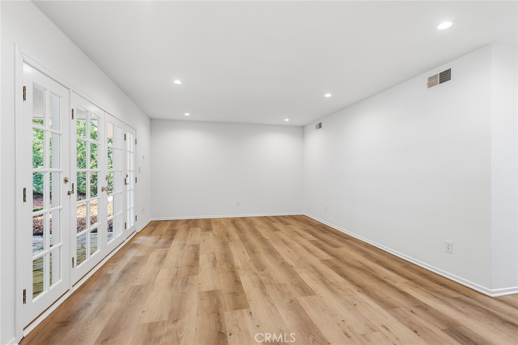 11400 Dona Lola Drive