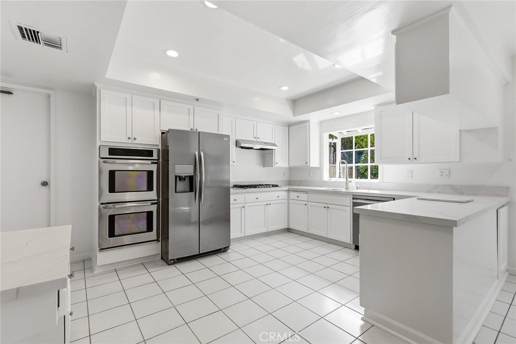 11400 Dona Lola Drive