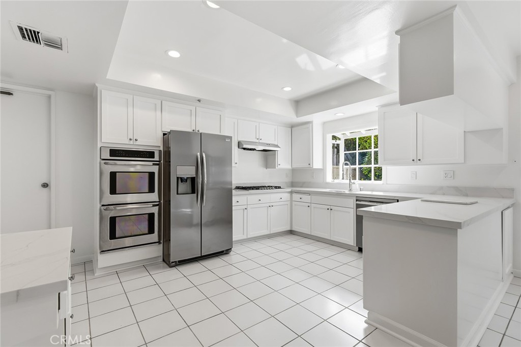 11400 Dona Lola Drive