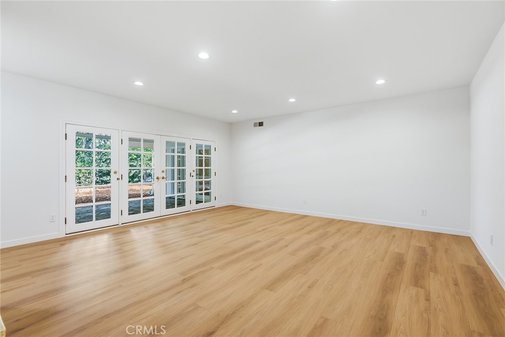 11400 Dona Lola Drive