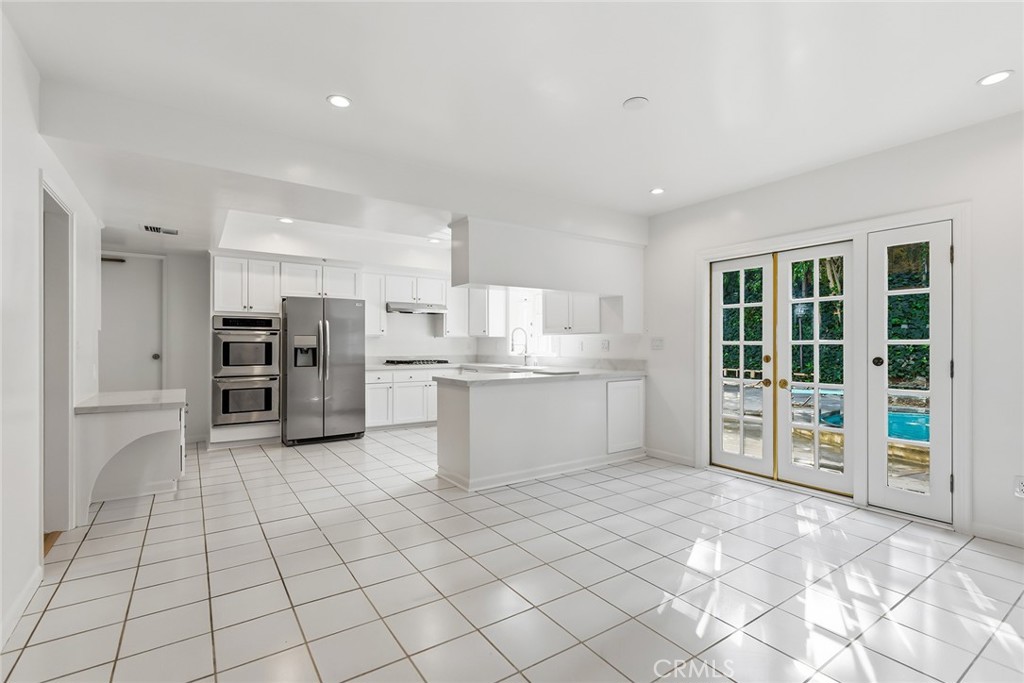 11400 Dona Lola Drive