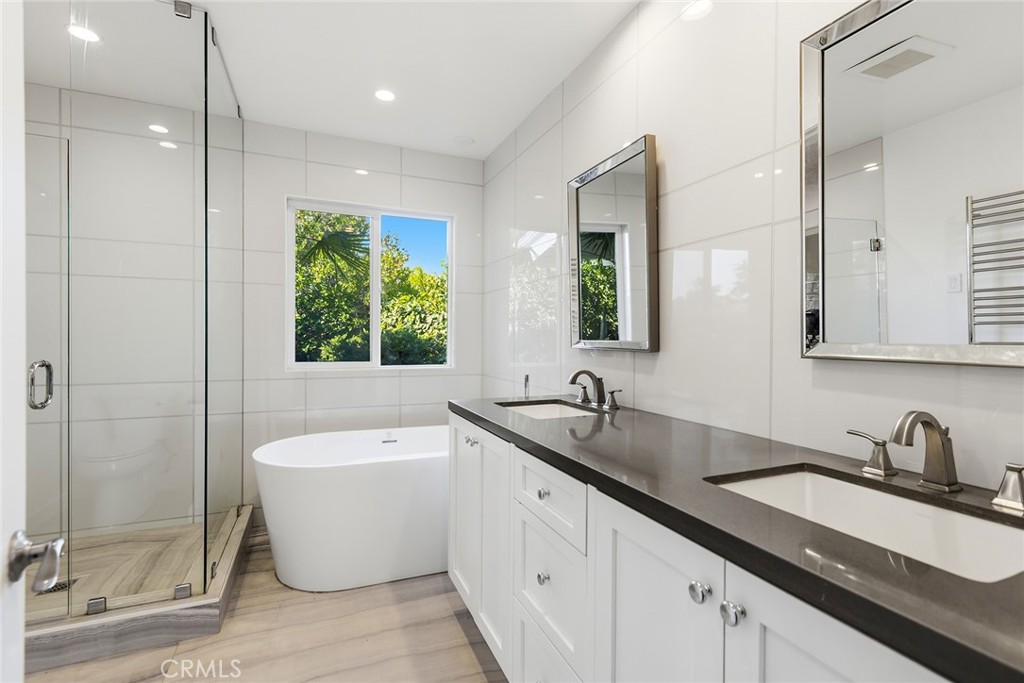 11400 Dona Lola Drive