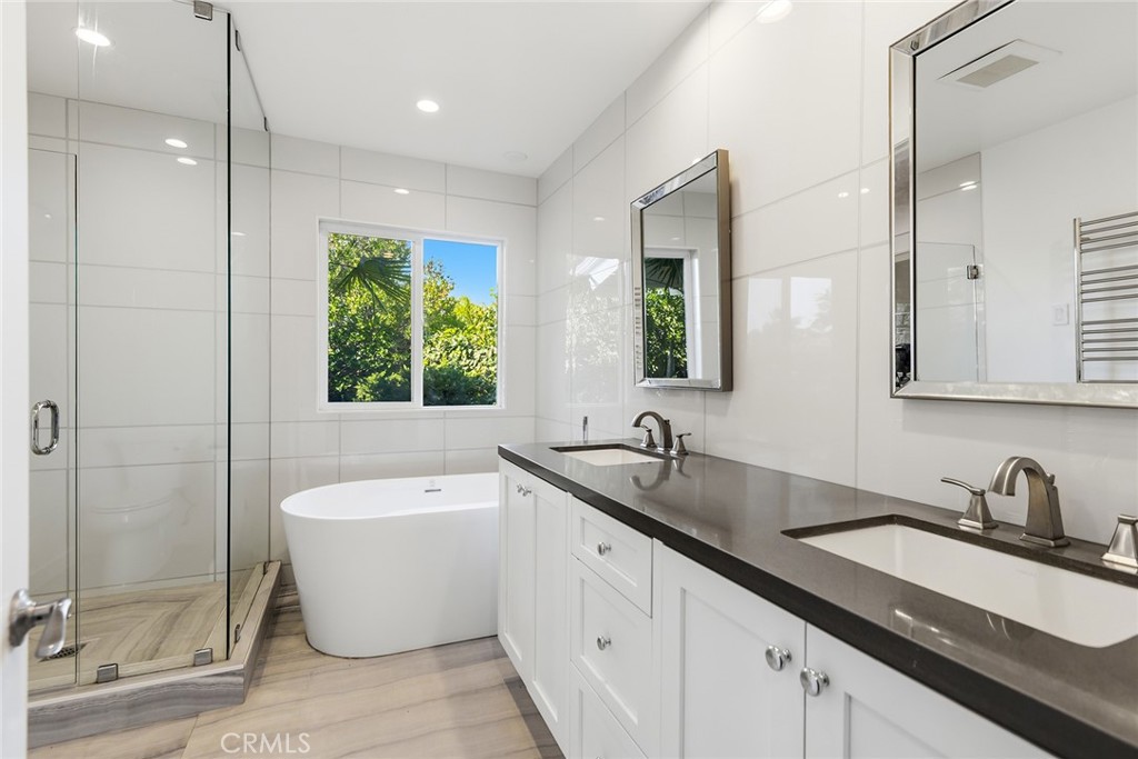 11400 Dona Lola Drive