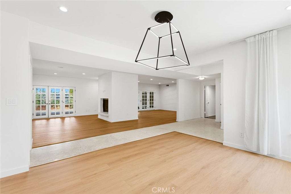 11400 Dona Lola Drive